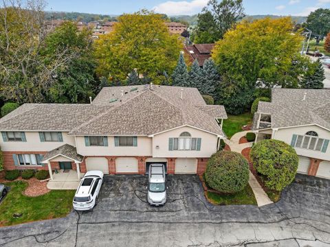 11104 W Cove Circle 2B Palos Hills IL 60465