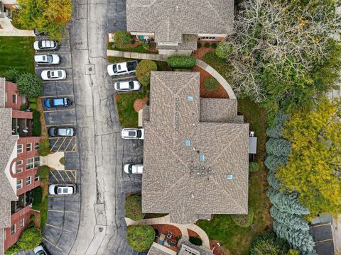 Tiny photo for 11104 W Cove Circle #2B, Palos Hills, IL 60465 (MLS # 12501290)