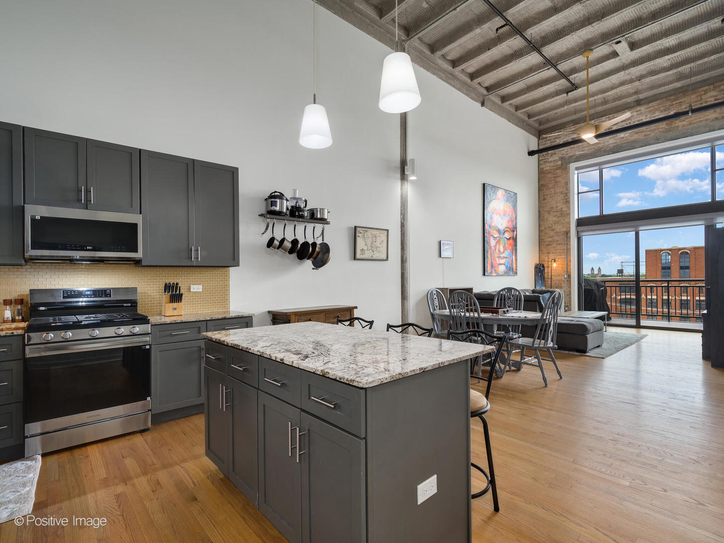 2545 S Dearborn Street 611