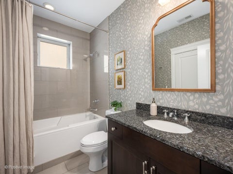 Tiny photo for 1238 W ARGYLE Street #3, Chicago, IL 60640 (MLS # 12705201)