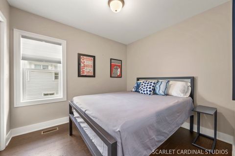 Tiny photo for 226 S Lombard Avenue, Lombard, IL 60148 (MLS # 12670892)