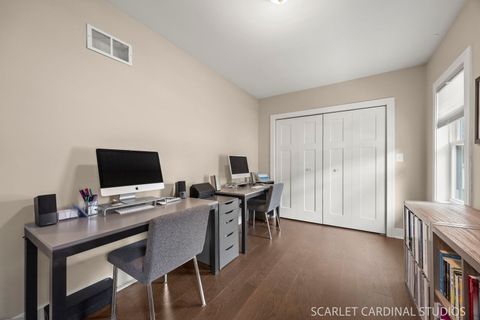 Tiny photo for 226 S Lombard Avenue, Lombard, IL 60148 (MLS # 12670892)