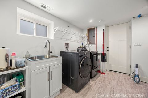 Tiny photo for 226 S Lombard Avenue, Lombard, IL 60148 (MLS # 12670892)
