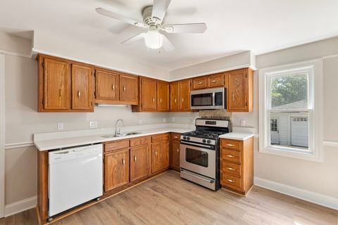 Tiny photo for 129 S Prairie Street, Batavia, IL 60510 (MLS # 12342848)