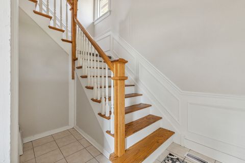 Tiny photo for 129 S Prairie Street, Batavia, IL 60510 (MLS # 12342848)