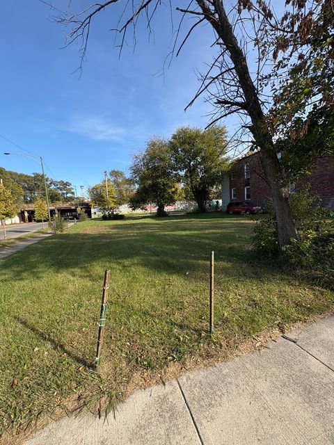 1050 W 57th Street Chicago IL 60621