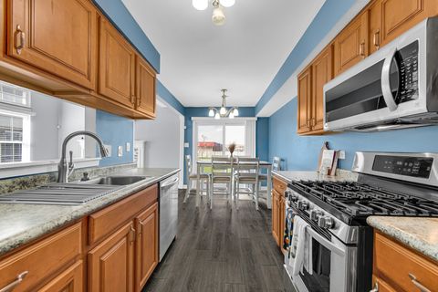 Tiny photo for 16011 84th Place, Tinley Park, IL 60487 (MLS # 12626127)