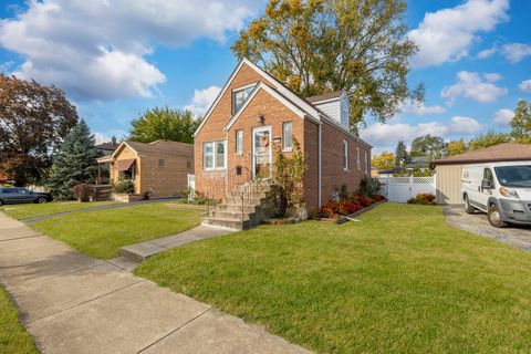 Tiny photo for 2720 W 97th Street, Evergreen Park, IL 60805 (MLS # 12541770)