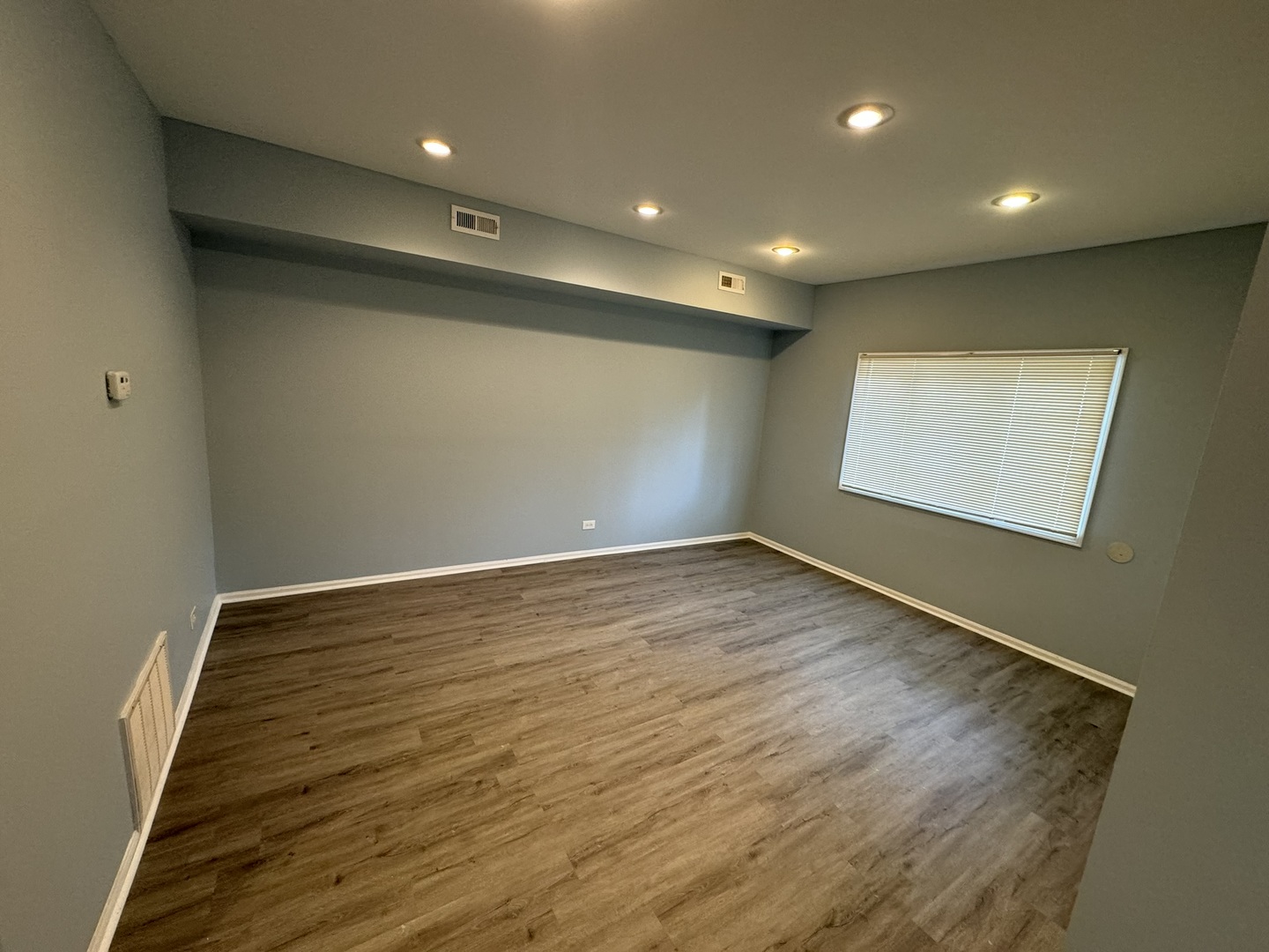 2227 W 21st Place