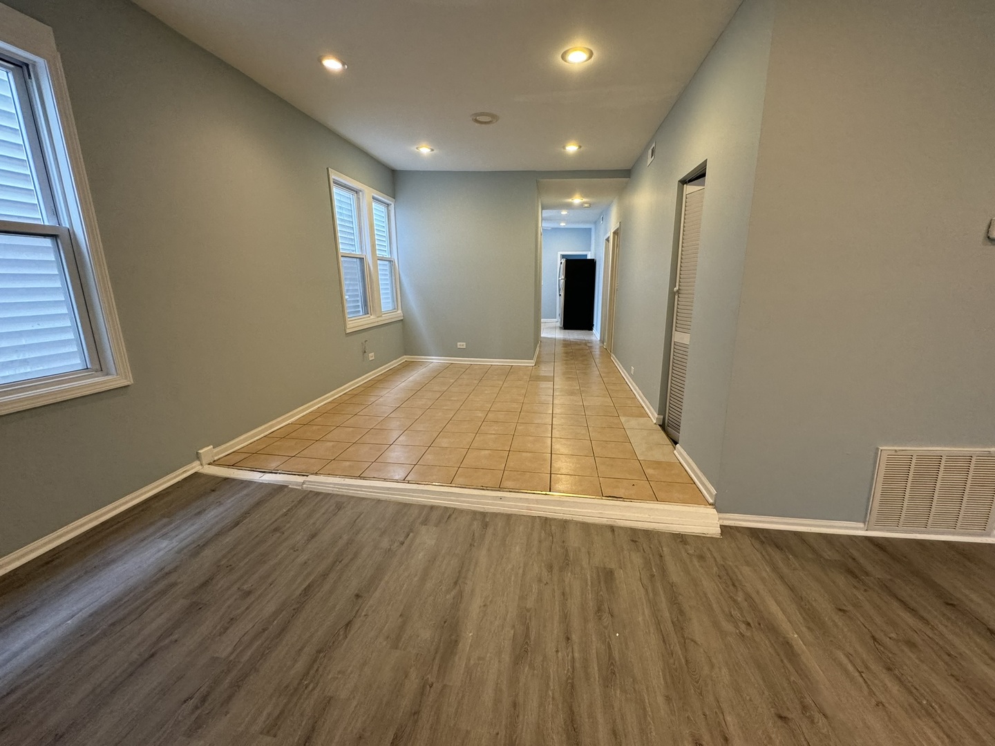 2227 W 21st Place