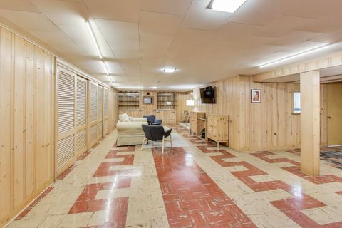 Tiny photo for 1048 E WALNUT Avenue, Des Plaines, IL 60016 (MLS # 12567404)