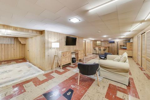 Tiny photo for 1048 E WALNUT Avenue, Des Plaines, IL 60016 (MLS # 12567404)