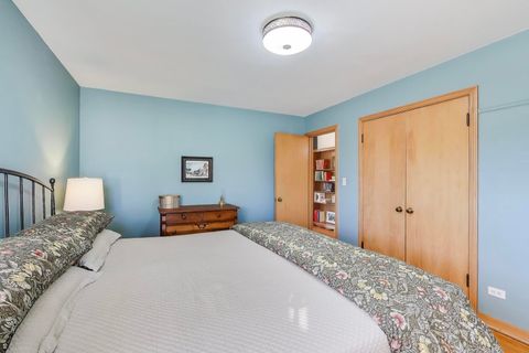 Tiny photo for 1048 E WALNUT Avenue, Des Plaines, IL 60016 (MLS # 12567404)