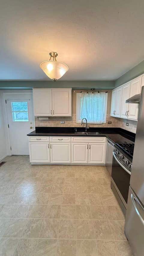 Tiny photo for 1916 Capital Court, Schaumburg, IL 60193 (MLS # 12718767)