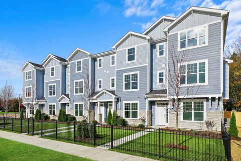 124 E Main Street 2-3 Cary IL 60013