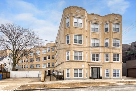 3215 N Francisco Avenue GS Chicago IL 60618