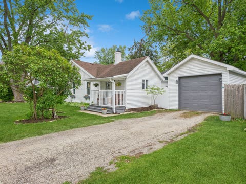 Tiny photo for 627 Park Street, Batavia, IL 60510 (MLS # 12643540)