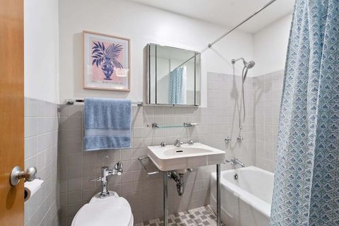 Tiny photo for 1508 Hinman Avenue #1A, Evanston, IL 60201 (MLS # 12467782)