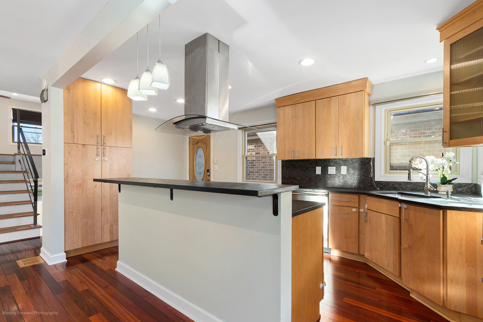 Chicago, Illinois 60656, United States, 3 Bedrooms Bedrooms, ,2 BathroomsBathrooms,Residential,Active,254882