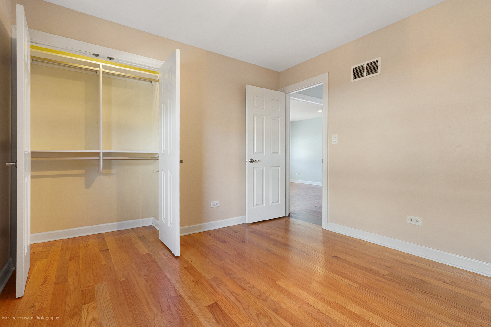 Chicago, Illinois 60656, United States, 3 Bedrooms Bedrooms, ,2 BathroomsBathrooms,Residential,Active,254882