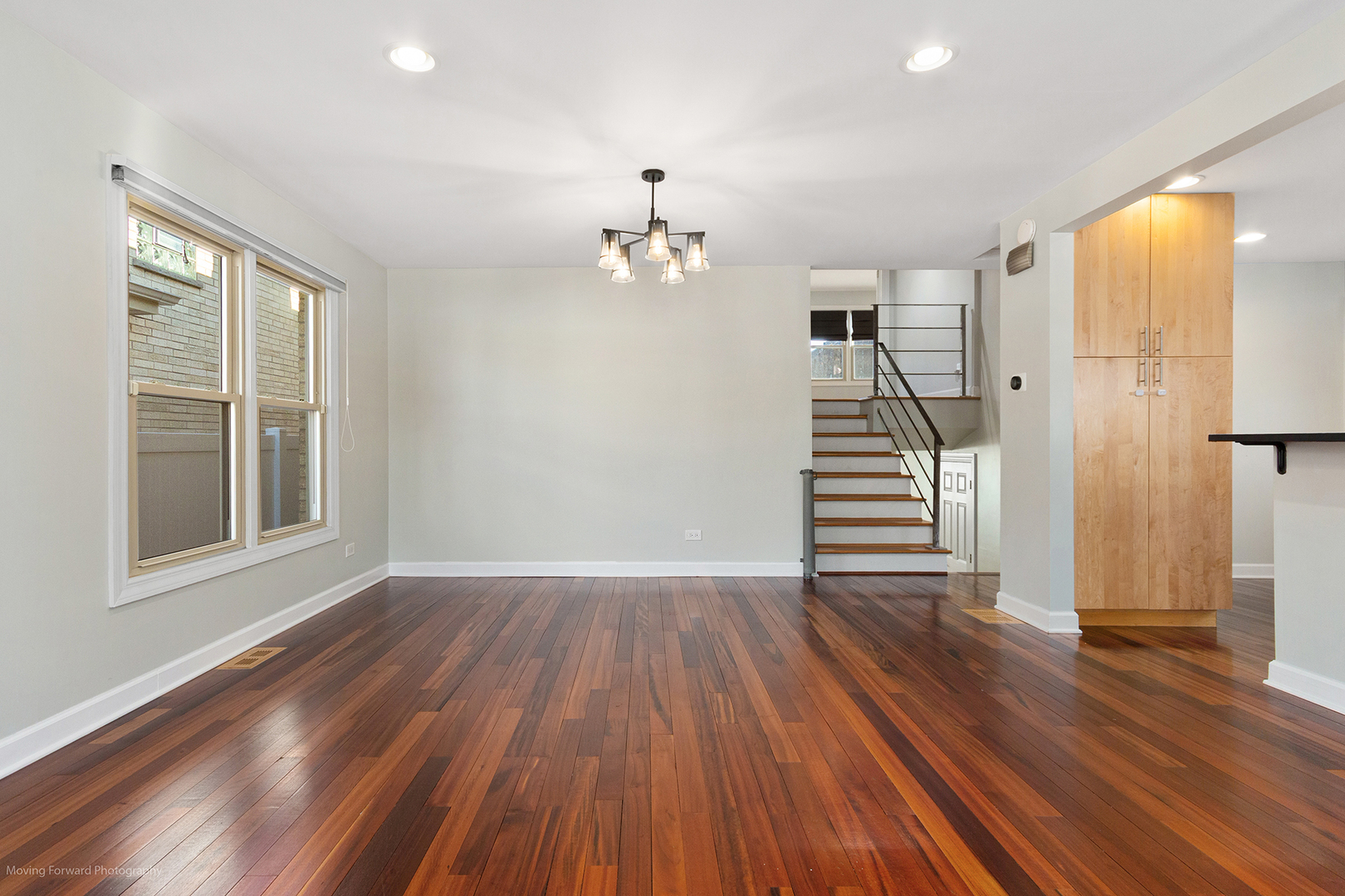 Chicago, Illinois 60656, United States, 3 Bedrooms Bedrooms, ,2 BathroomsBathrooms,Residential,Active,254882