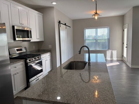 Tiny photo for 610 Anjali Court #R, Sycamore, IL 60178 (MLS # 12495668)