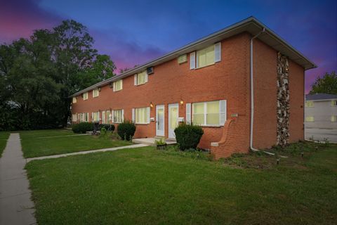 Tiny photo for 1231 Town Crest Drive #E, New Lenox, IL 60451 (MLS # 12439677)