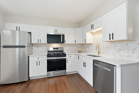 Tiny photo for 1231 Town Crest Drive #E, New Lenox, IL 60451 (MLS # 12439677)