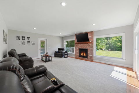 Tiny photo for 26792 W LAKEVIEW Drive S, Lake Barrington, IL 60084 (MLS # 12743408)