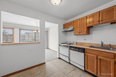 Tiny photo for 1851 Fox Run Drive #D4, Elk Grove Village, IL 60007 (MLS # 12531306)