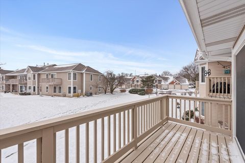 Tiny photo for 1851 Fox Run Drive #D4, Elk Grove Village, IL 60007 (MLS # 12531306)