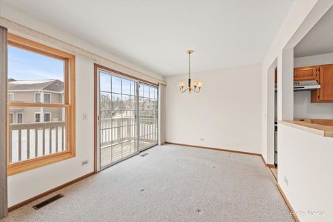 Tiny photo for 1851 Fox Run Drive #D4, Elk Grove Village, IL 60007 (MLS # 12531306)