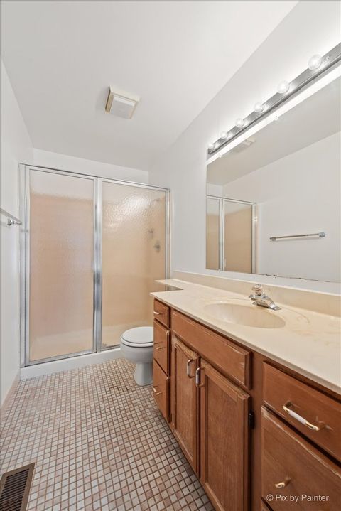 Tiny photo for 1851 Fox Run Drive #D4, Elk Grove Village, IL 60007 (MLS # 12531306)