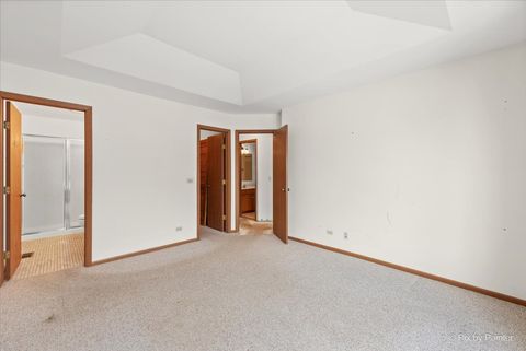 Tiny photo for 1851 Fox Run Drive #D4, Elk Grove Village, IL 60007 (MLS # 12531306)