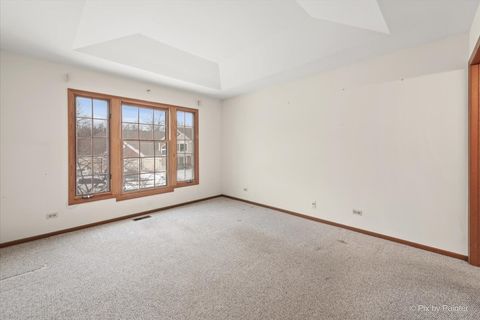 Tiny photo for 1851 Fox Run Drive #D4, Elk Grove Village, IL 60007 (MLS # 12531306)