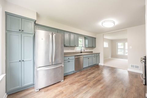 Tiny photo for 308 Queens Lane, Thornton, IL 60476 (MLS # 12655342)