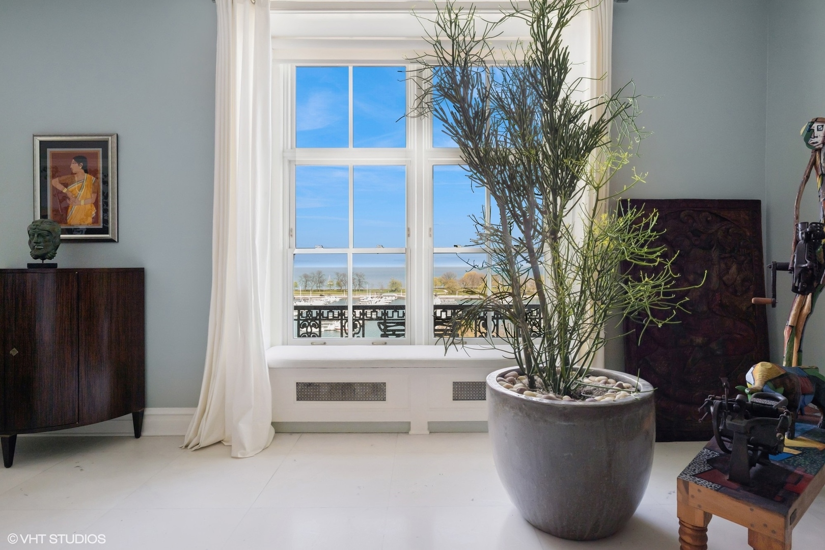 3400 N Lake Shore Drive 6A