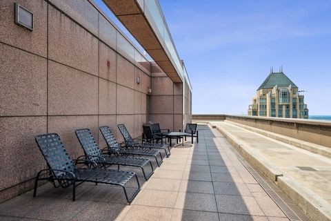 Tiny photo for 161 E CHICAGO Avenue #33DE, Chicago, IL 60611 (MLS # 12580582)