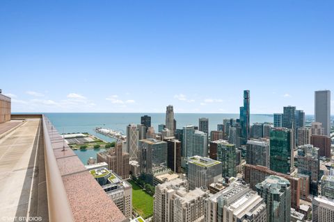 Tiny photo for 161 E CHICAGO Avenue #33DE, Chicago, IL 60611 (MLS # 12580582)