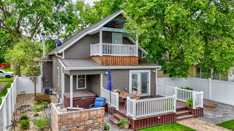 Tiny photo for 1322 W Madison Street, Ottawa, IL 61350 (MLS # 12430820)