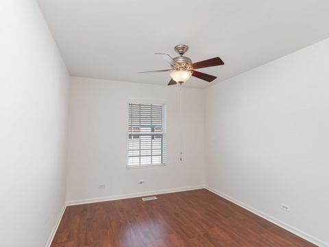 Tiny photo for 121 Springbrook Trail S, Oswego, IL 60543 (MLS # 12472127)