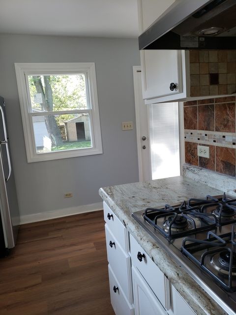 Tiny photo for 433 E High Street E, Mundelein, IL 60060 (MLS # 12506574)