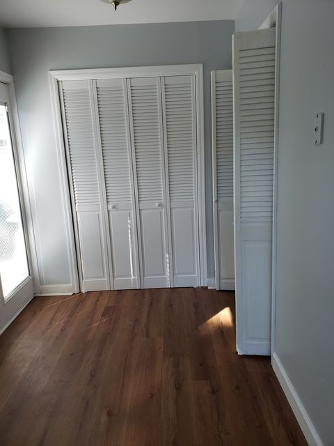 Tiny photo for 433 E High Street E, Mundelein, IL 60060 (MLS # 12506574)