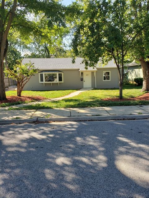 Tiny photo for 433 E High Street E, Mundelein, IL 60060 (MLS # 12506574)