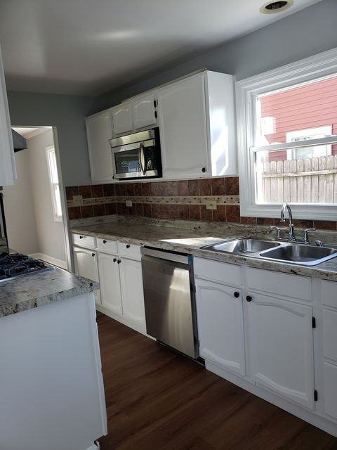 Tiny photo for 433 E High Street E, Mundelein, IL 60060 (MLS # 12506574)