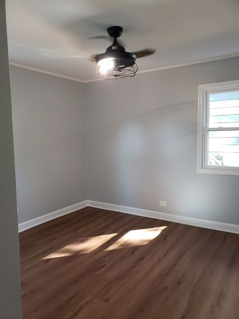 Tiny photo for 433 E High Street E, Mundelein, IL 60060 (MLS # 12506574)