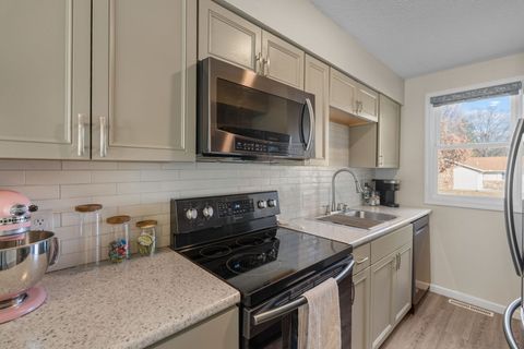 Tiny photo for 3818 Belle Avenue #0, Davenport, IA 52807 (MLS # 12599443)