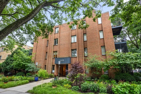 Tiny photo for 2320 Central Street #401, Evanston, IL 60201 (MLS # 12686213)