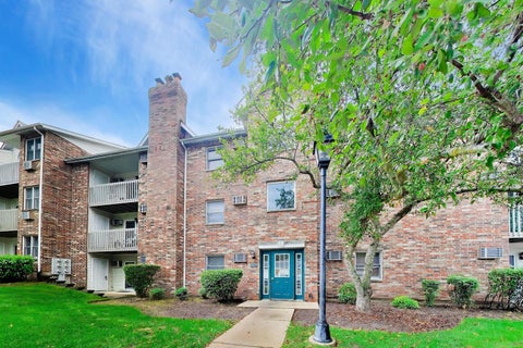 Tiny photo for 4404 W Shamrock Lane #1A, McHenry, IL 60050 (MLS # 12716011)