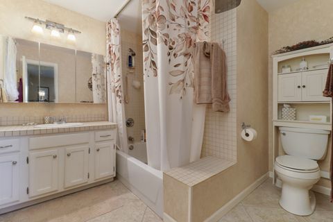 Tiny photo for 3 Kenfield Circle, Bloomington, IL 61704 (MLS # 12491318)